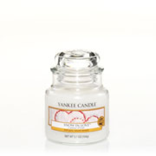 Yankee Candle Snow in Love 104 g